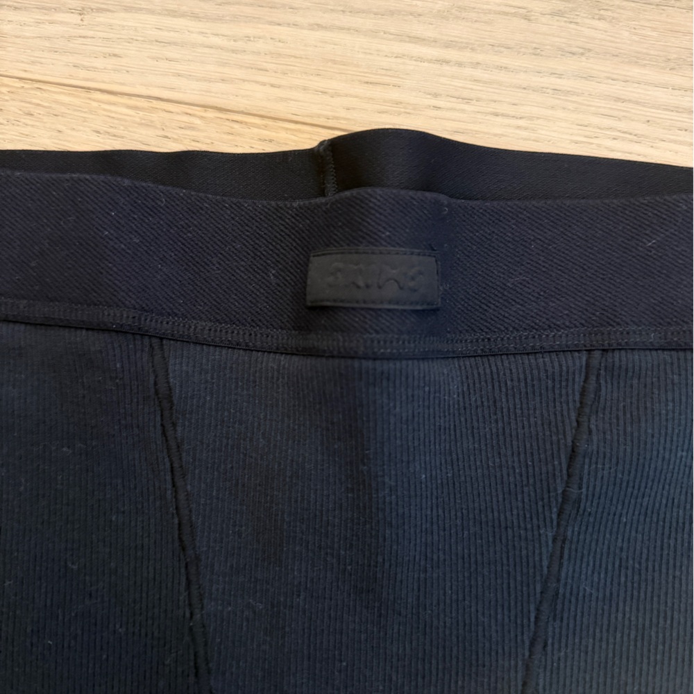 SKIMS Boxer - Picture 3 of 5